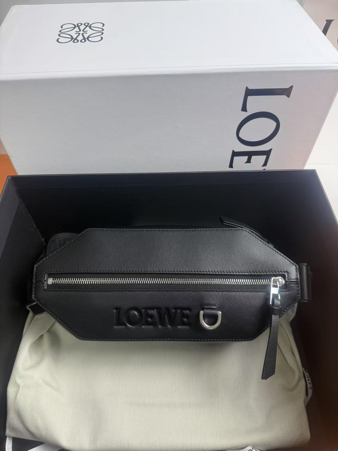 LOEWE가방(중상)