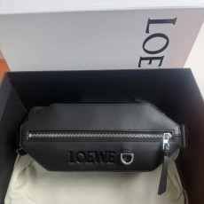 LOEWE가방(중상)