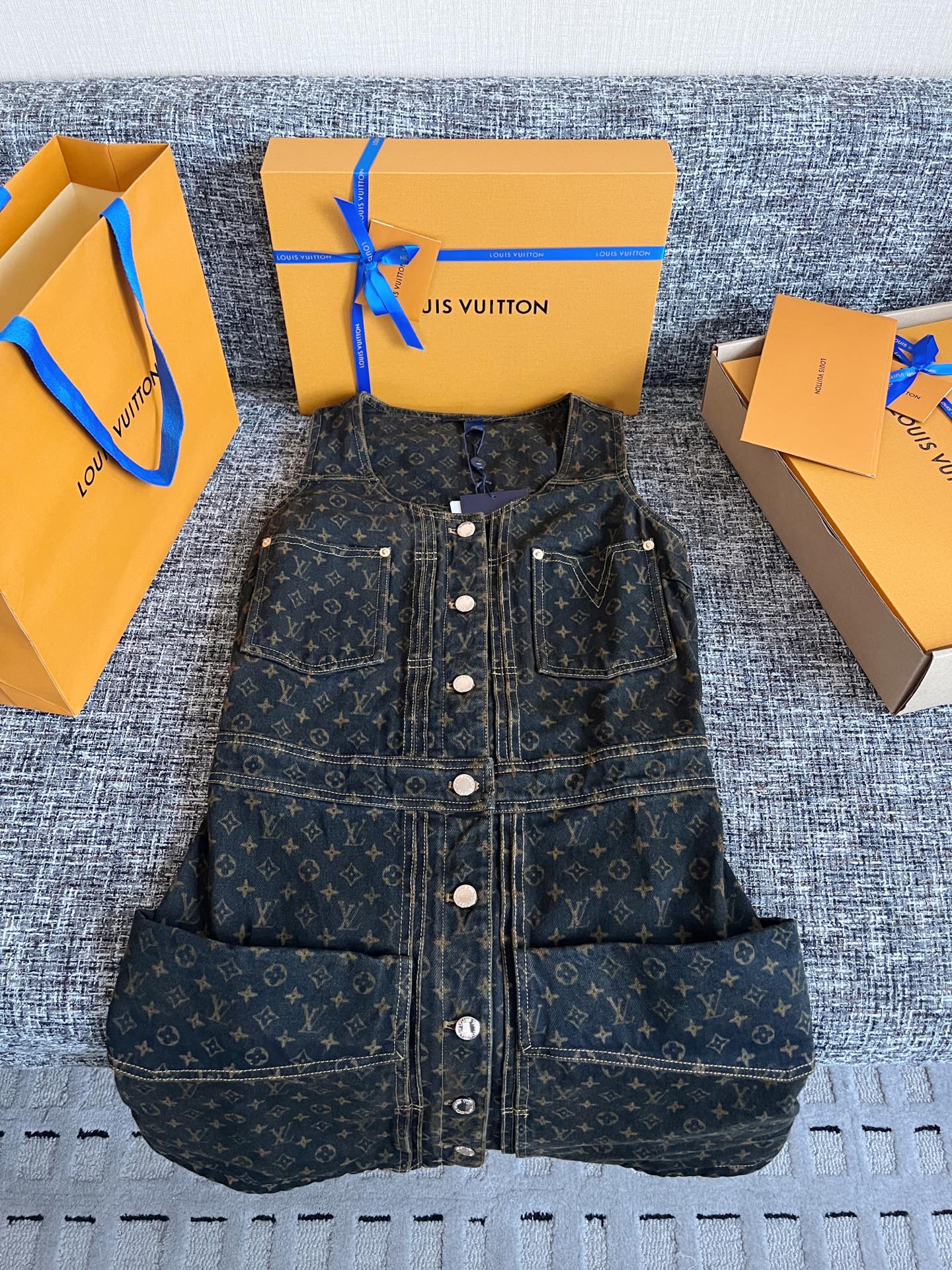 루이비통 원피스