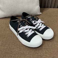 미우미우 스니커즈