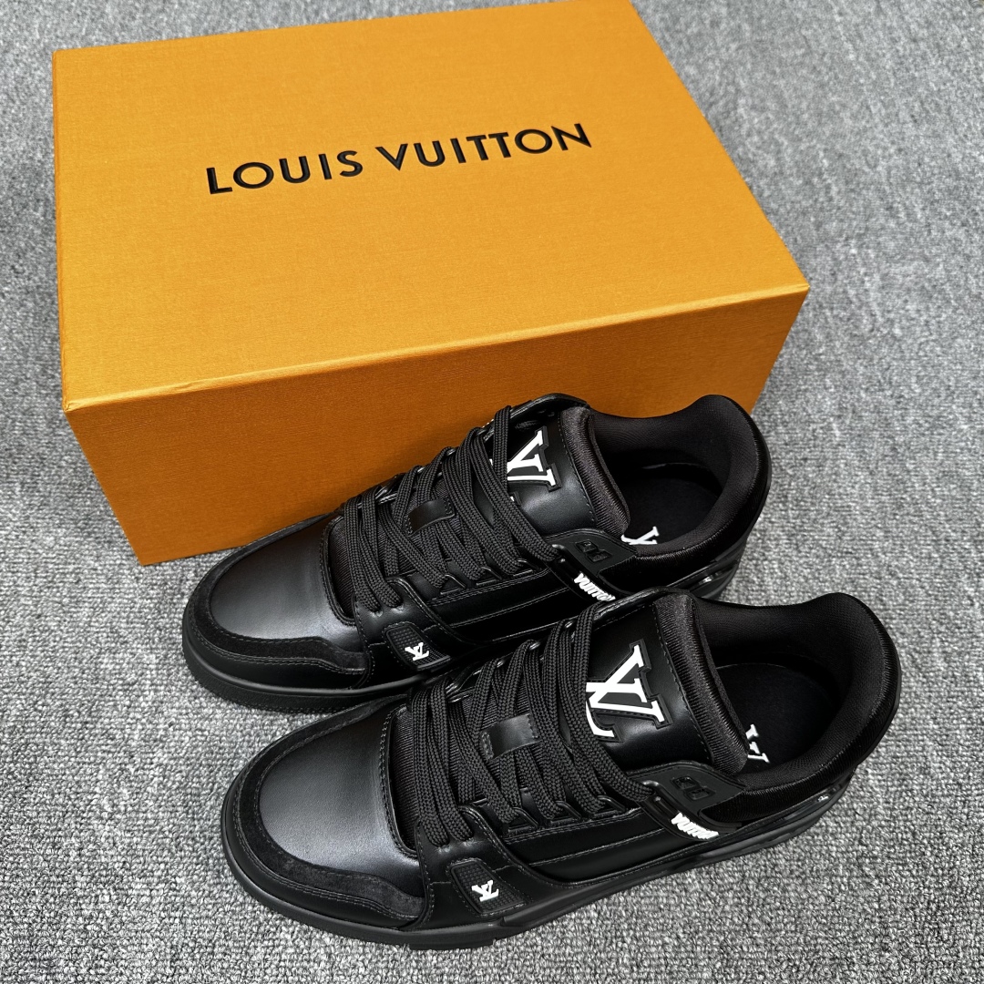 루이비통 스니커즈