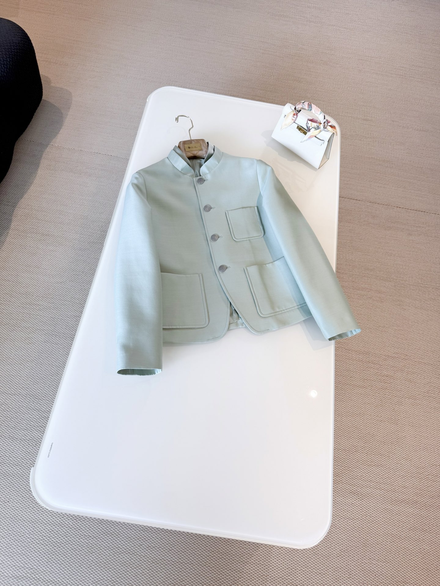 로로피아나 자켓