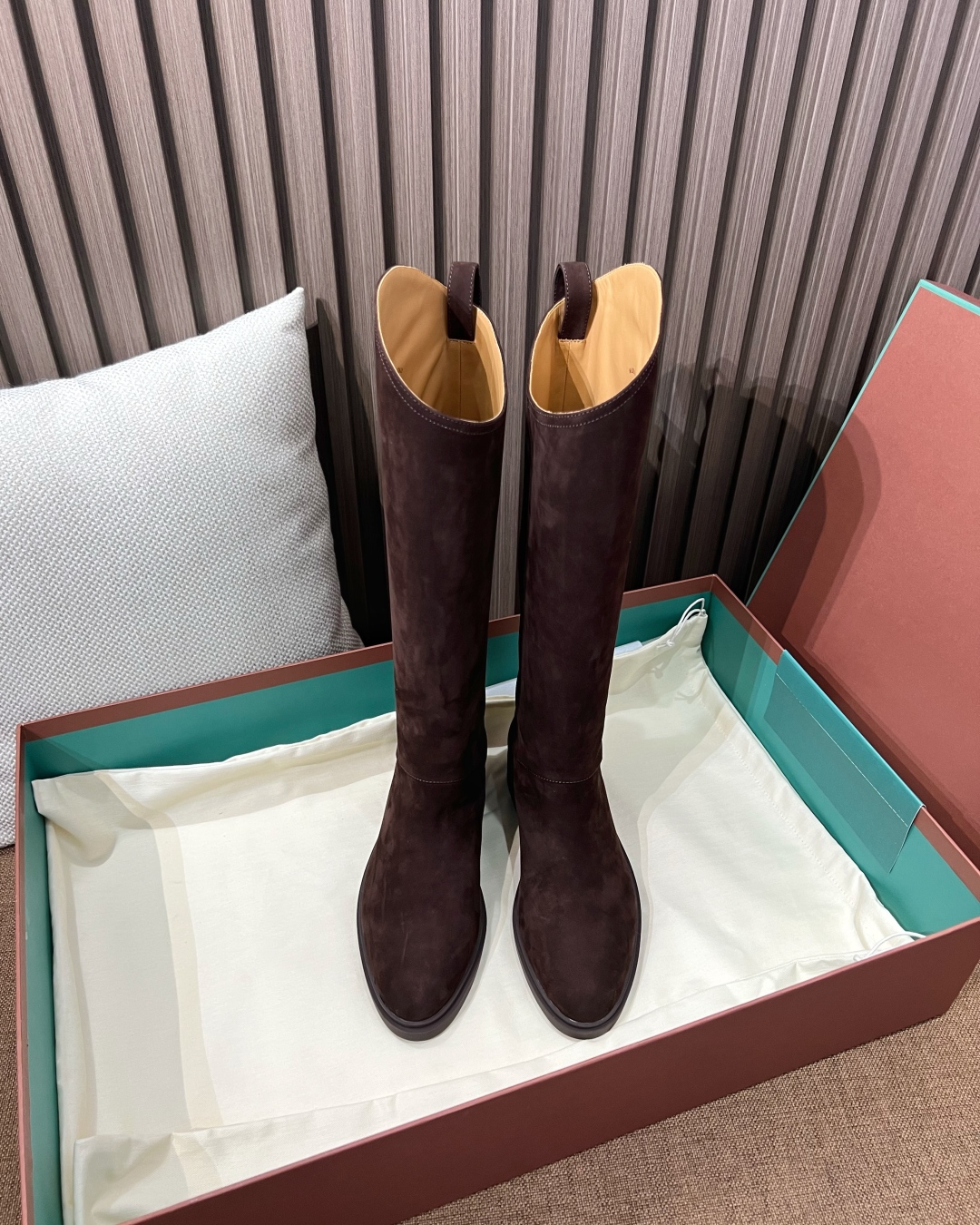 로로피아나 부츠