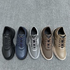 브리오니 스니커즈