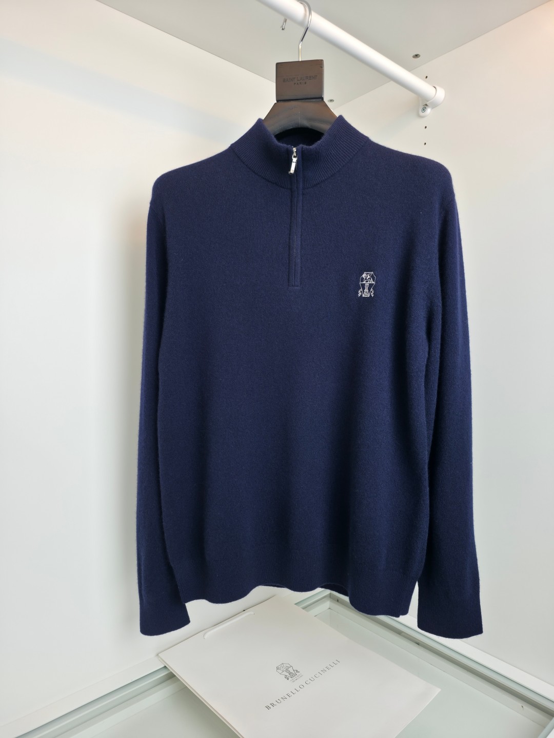 브루넬로쿠치넬리 니트