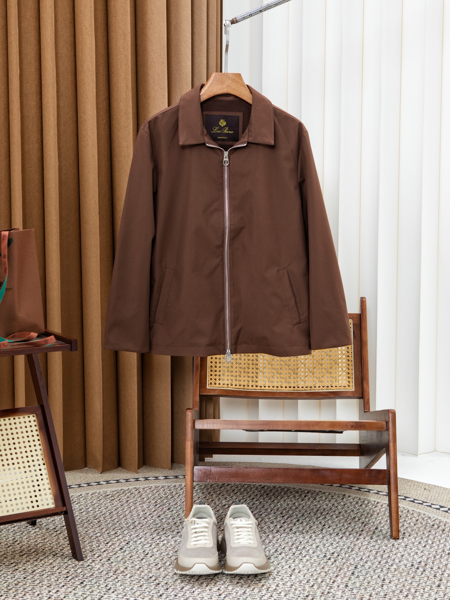 로로피아나 자켓