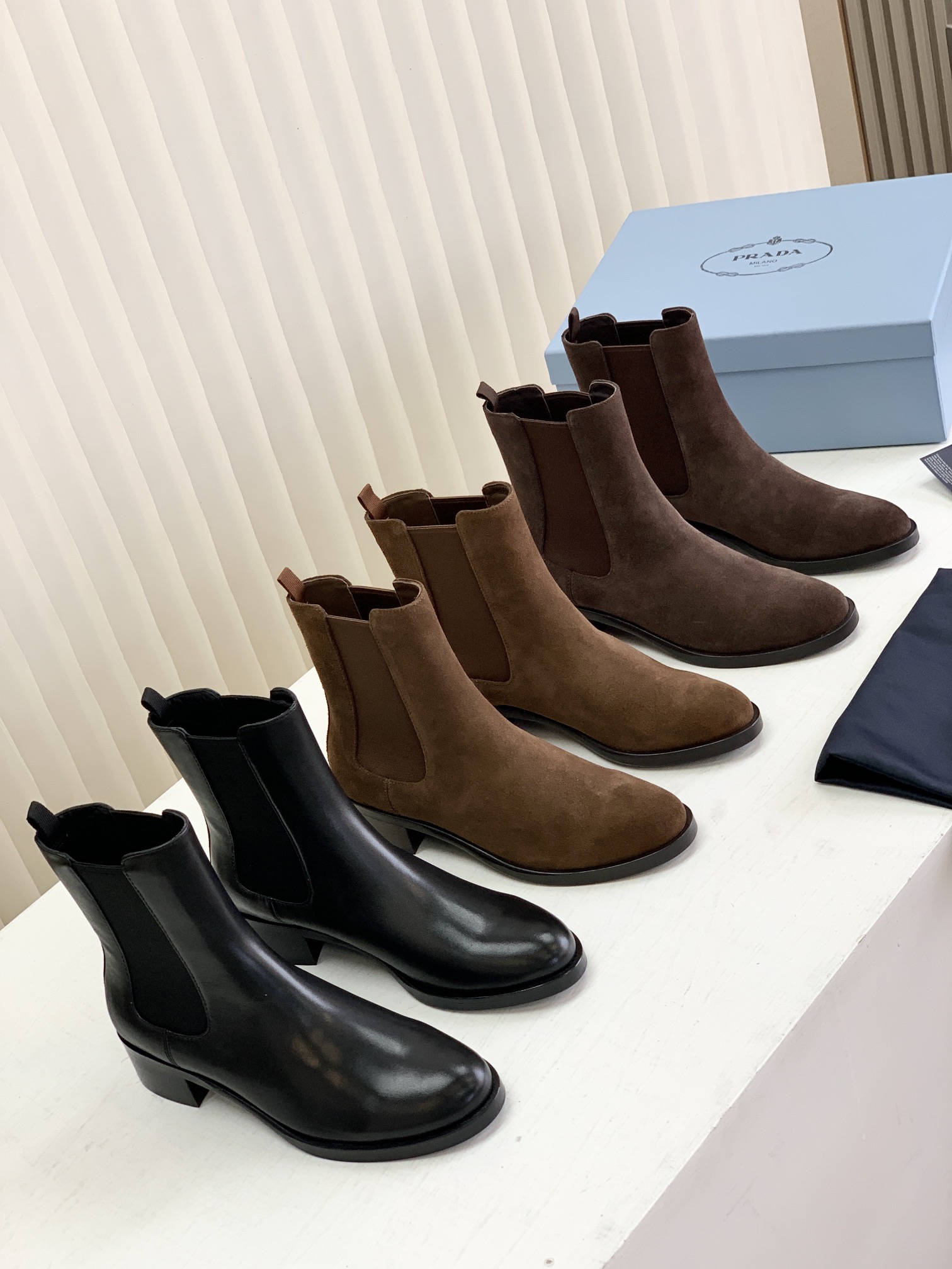 프라다 부츠