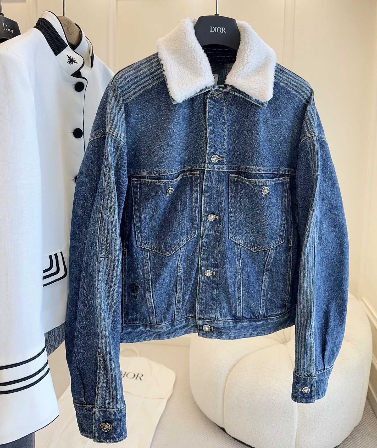 디올 데님자켓