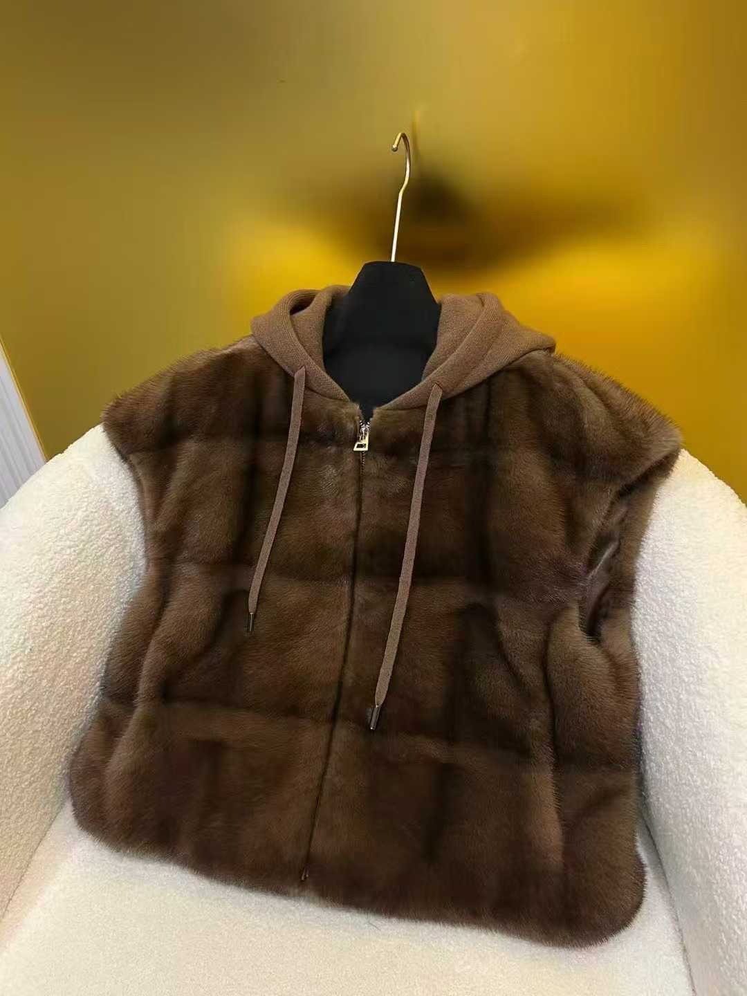 브루넬로쿠치넬리 밍크베스트