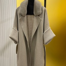 로로피아나 코트