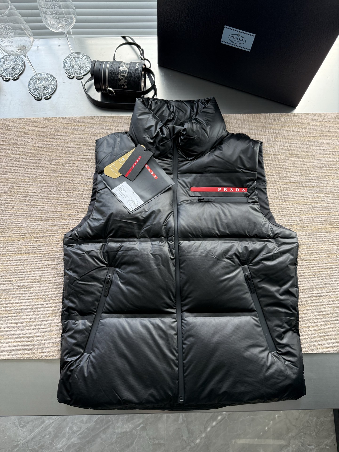 프라다 패딩조끼
