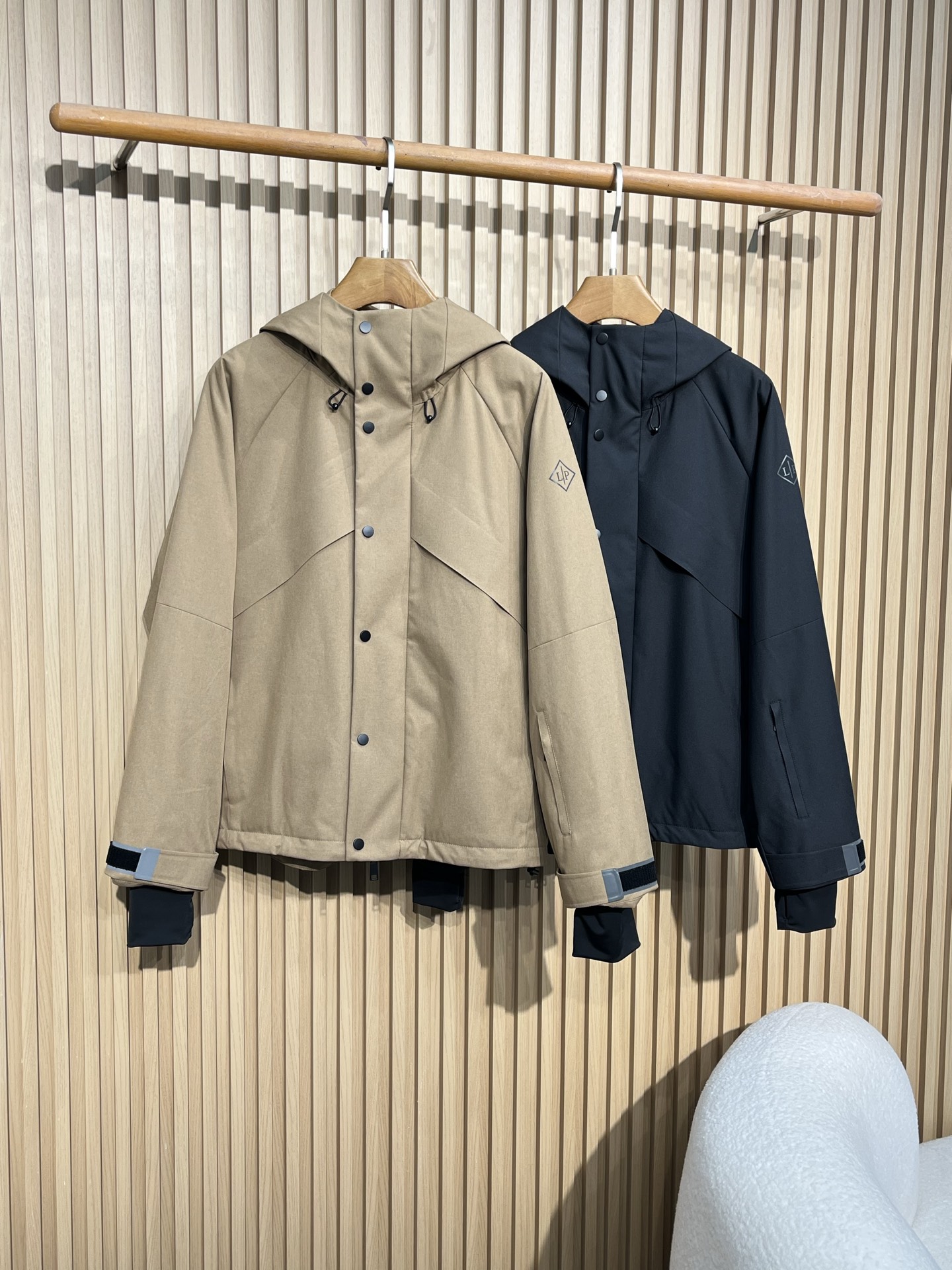 로로피아나 자켓