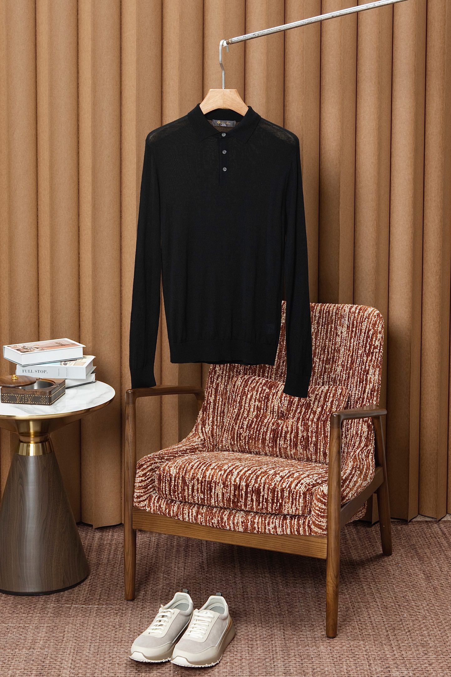 로로피아나 니트