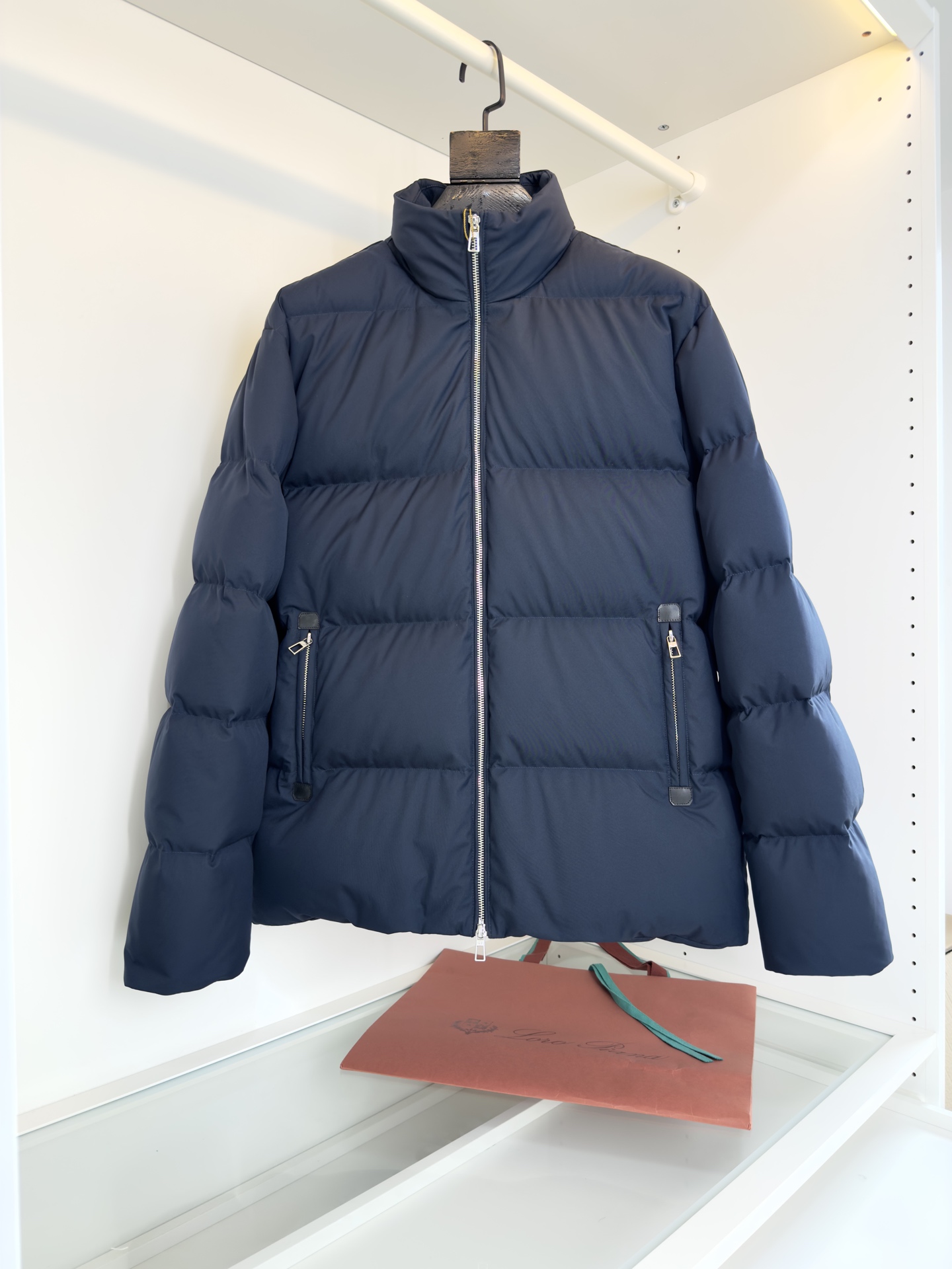 로로피아나 패딩