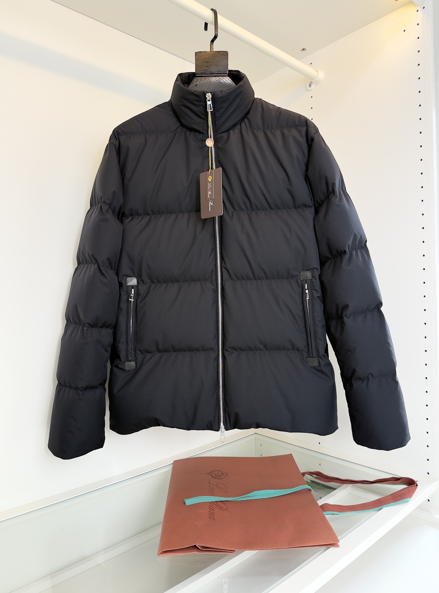 로로피아나 패딩