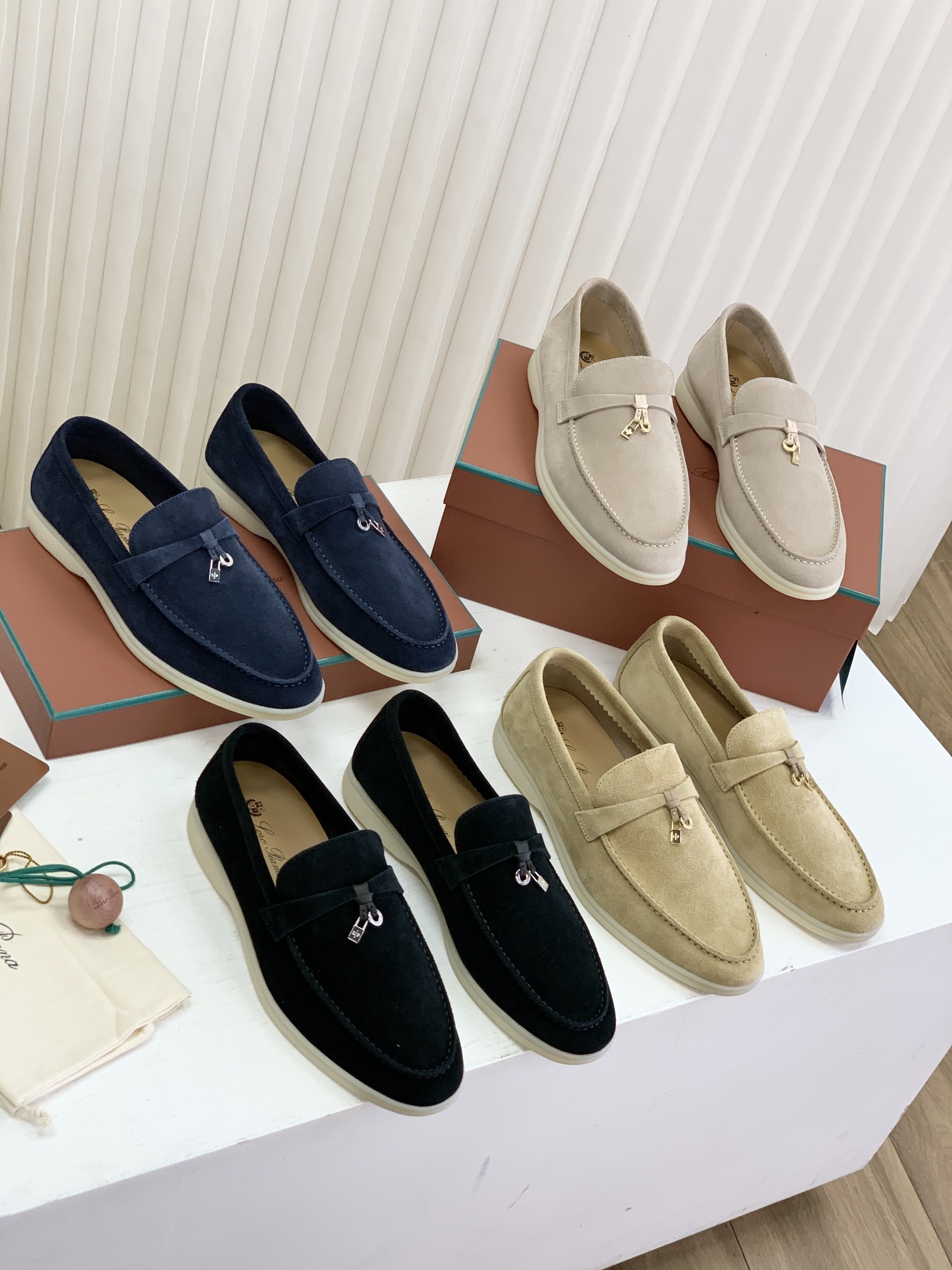 로로피아나 로퍼