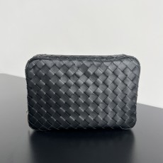 보테가베네타 클러치