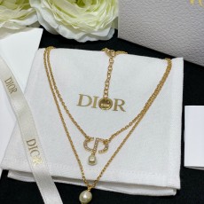 디올 목걸이