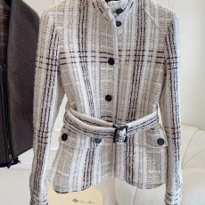 로로피아나 자켓