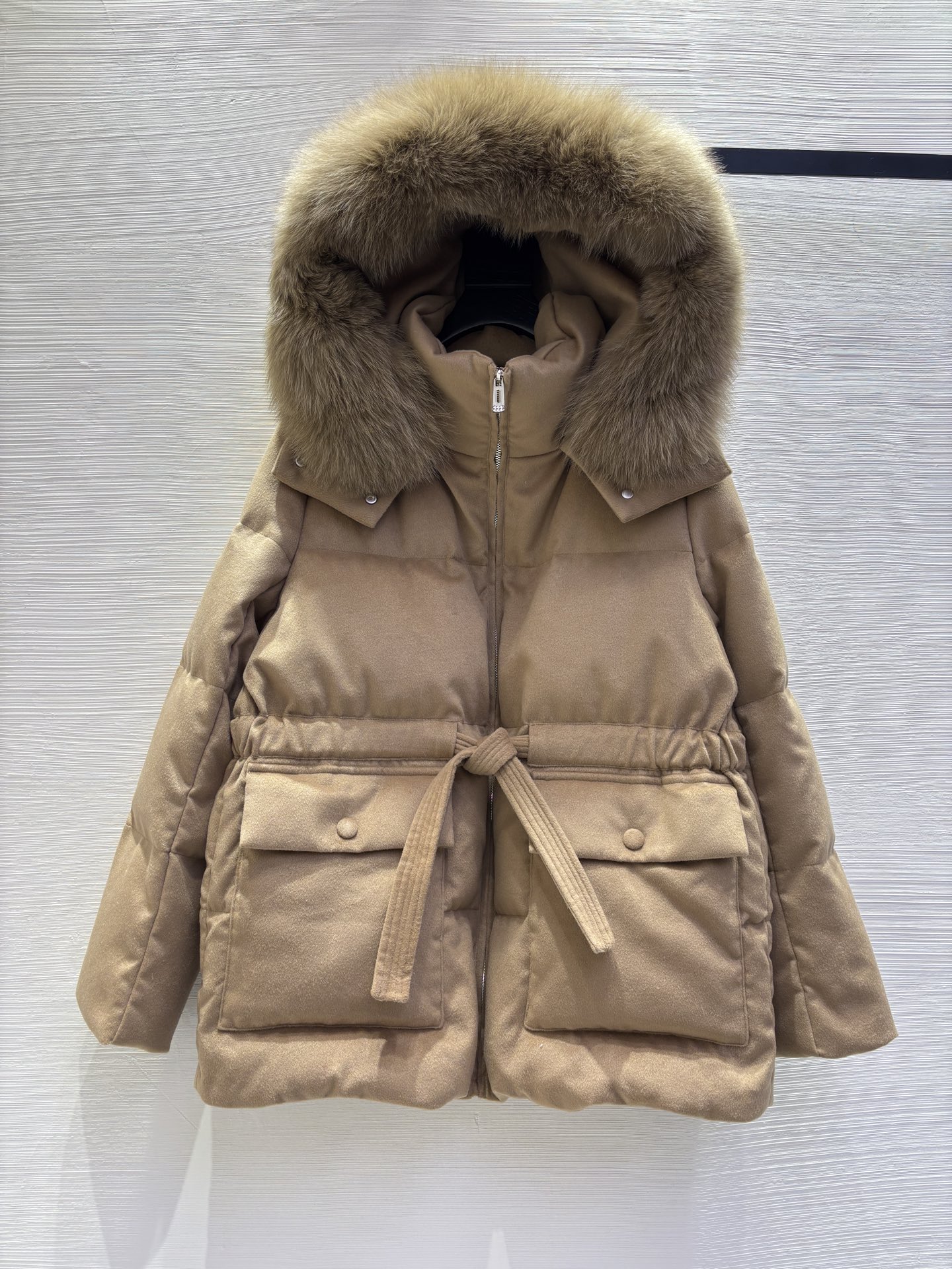 로로피아나 패딩