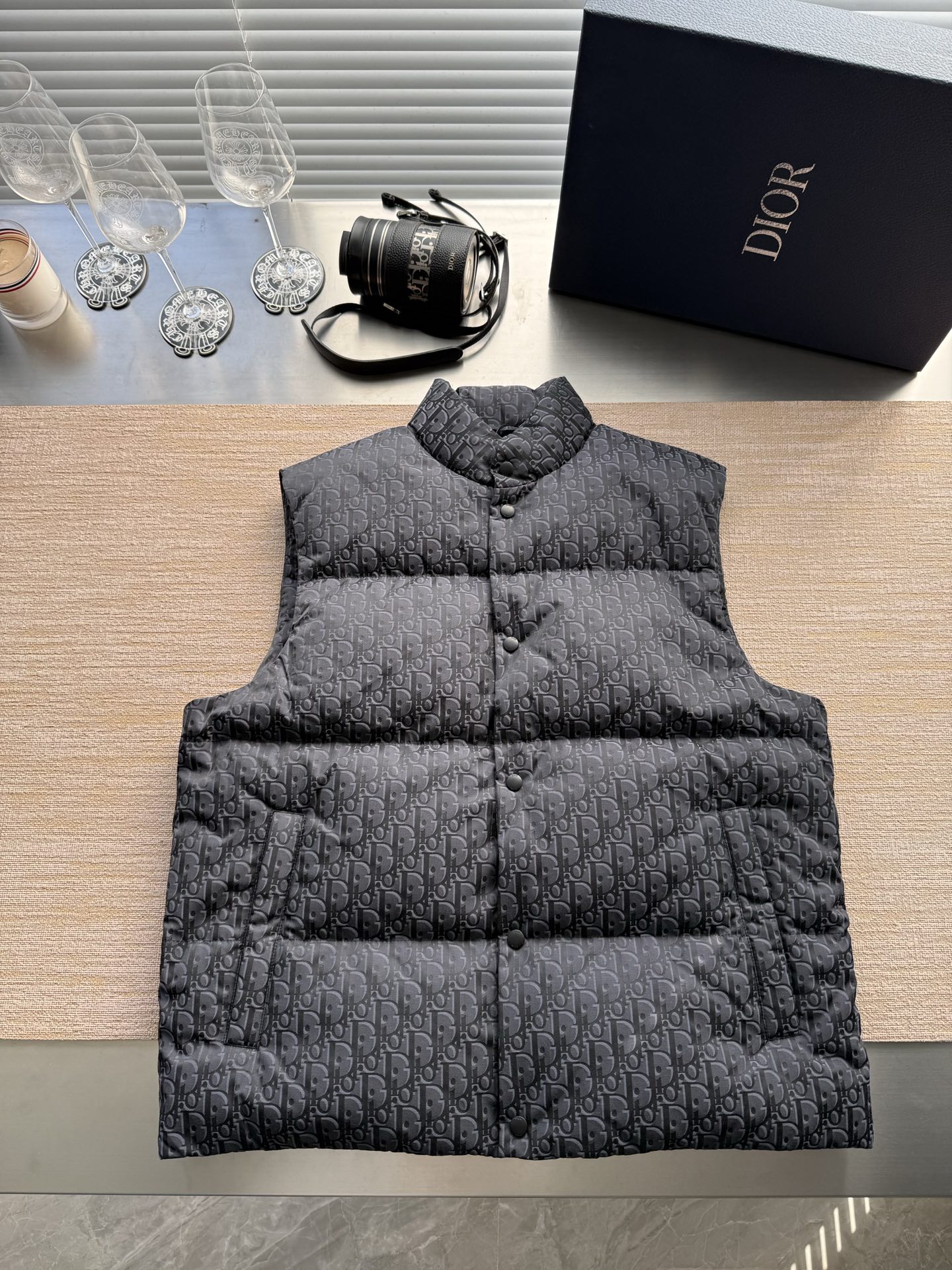 디올 패딩조끼