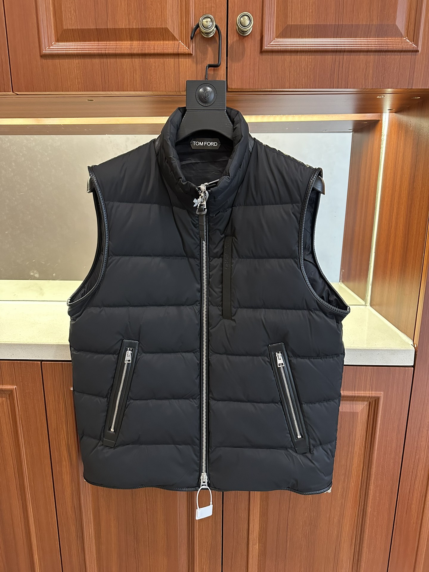 톰포드 패딩조끼