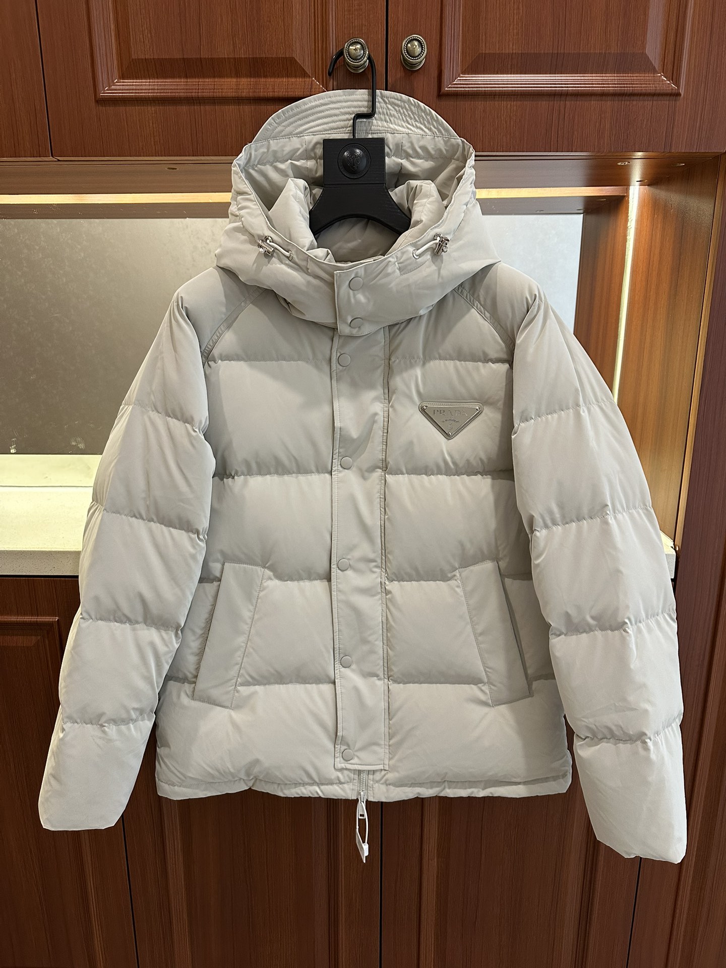 프라다 패딩