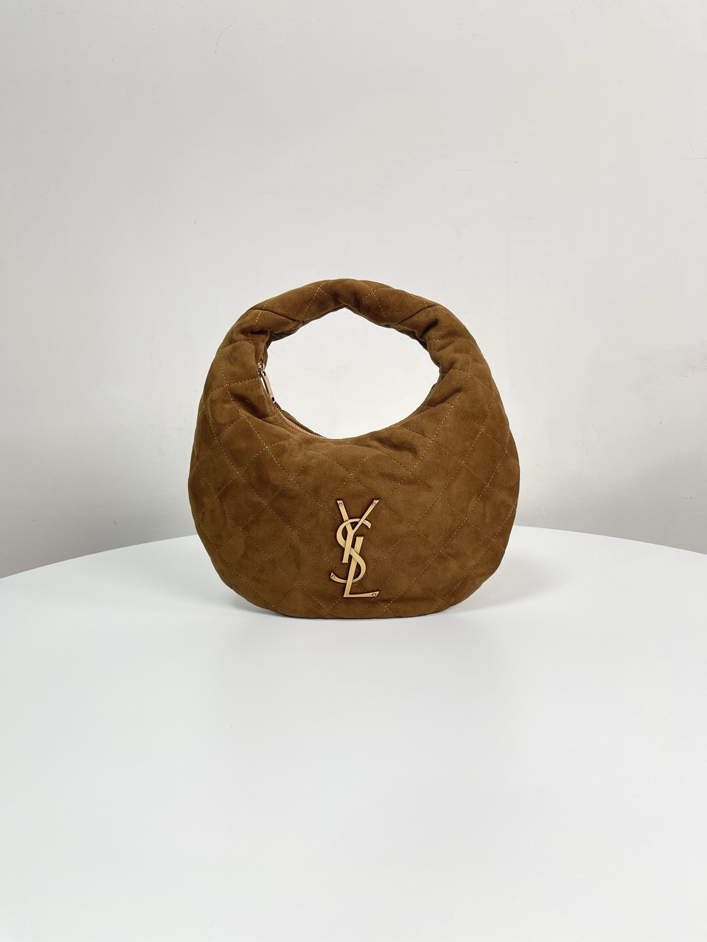 생로랑 아카리노퀼팅토트백