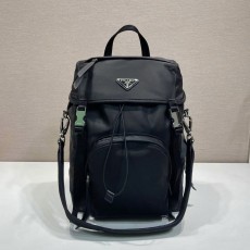 프라다 리나일론백팩