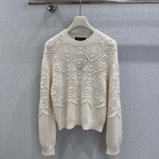 로로피아나 니트