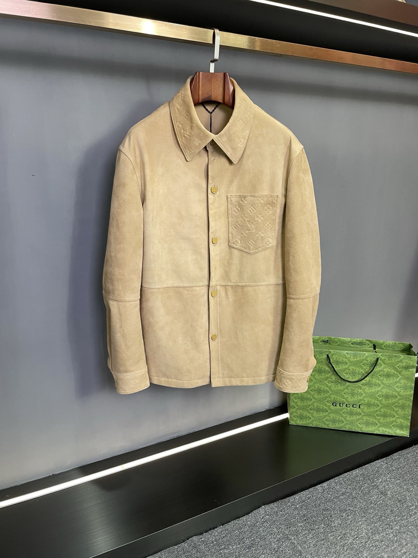 루이비통 가죽자켓