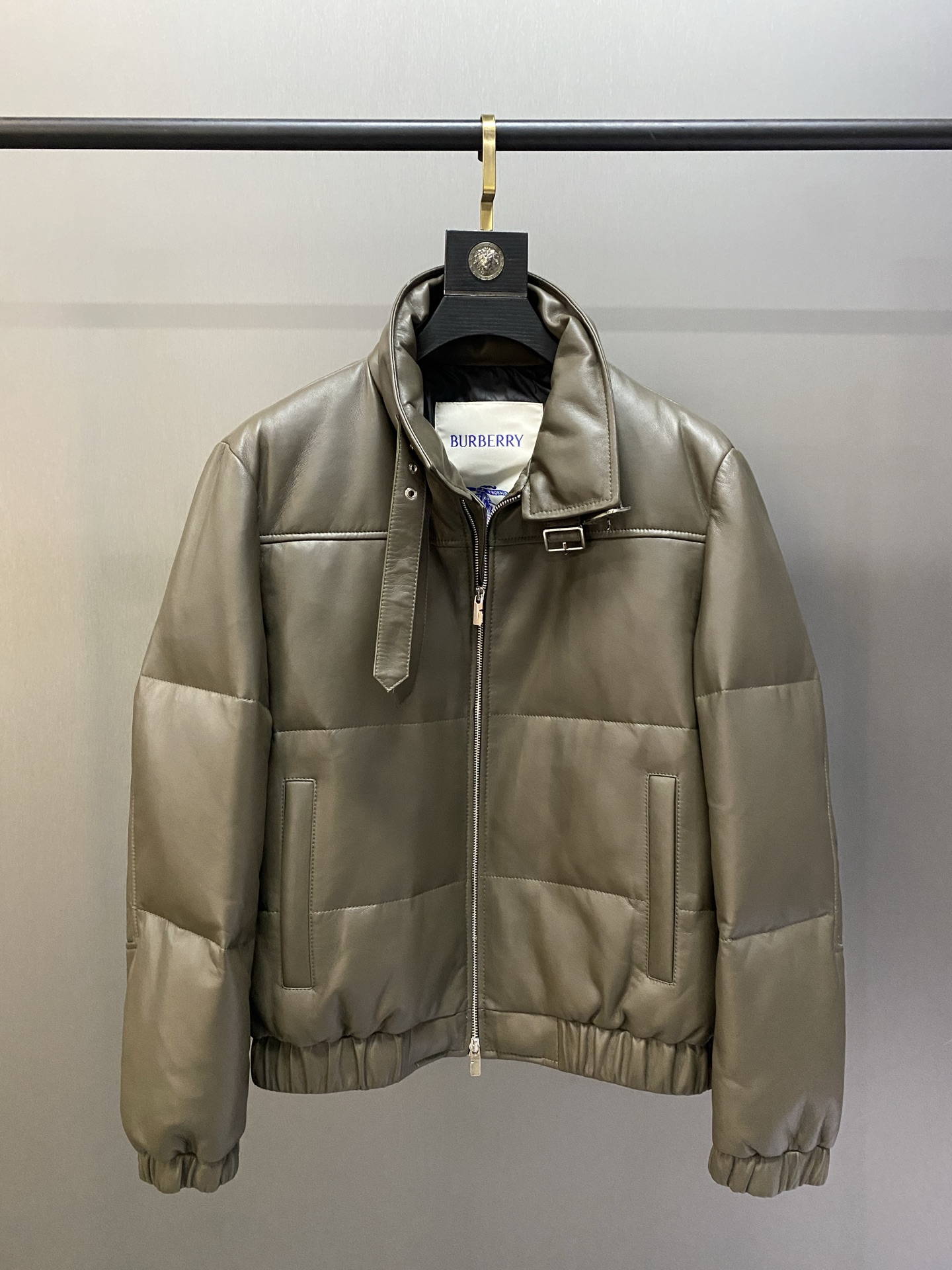 버버리 가죽패딩