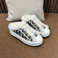 디올 스니커즈뮬