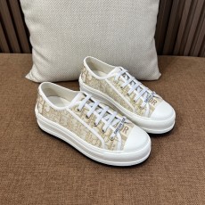 디올 스니커즈