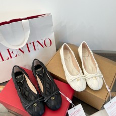 발렌티노 플랫슈즈