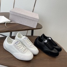 지미추 스니커즈