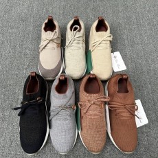 로로피아나 스니커즈