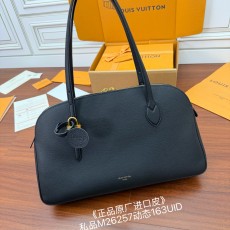 루이비통 로우키더플토트백