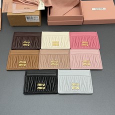 미우미우 카드지갑