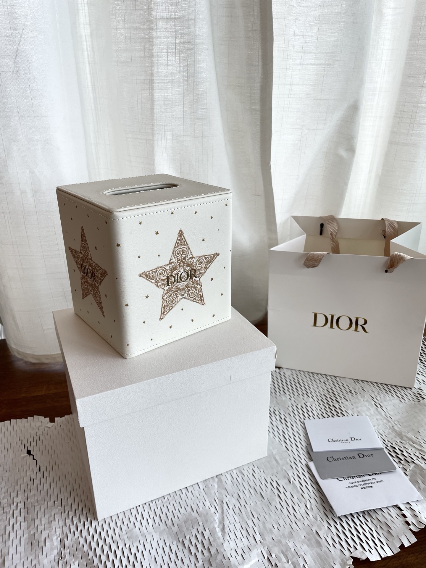 디올 티슈케이스