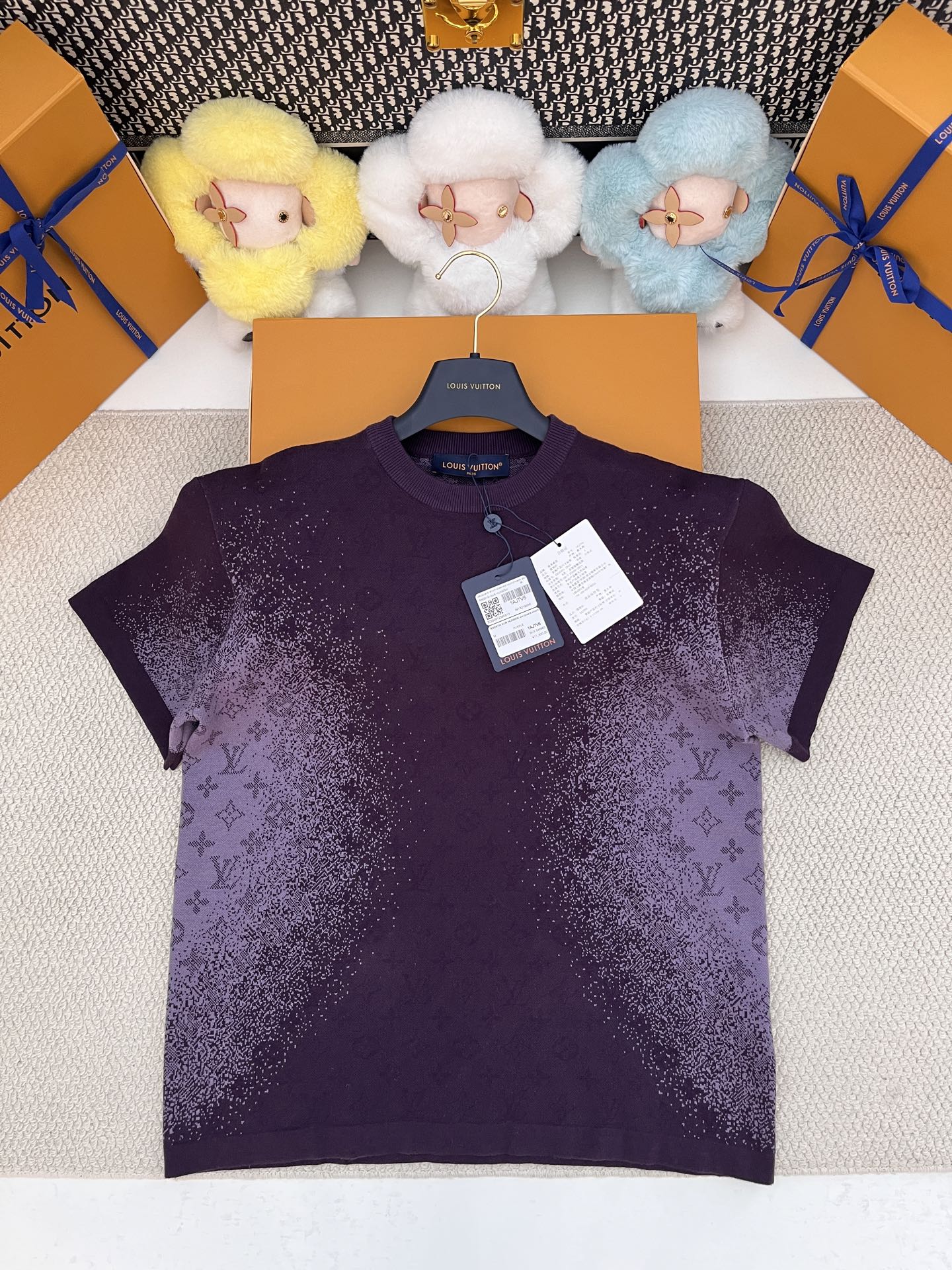 루이비통 반팔니트(남녀공용)