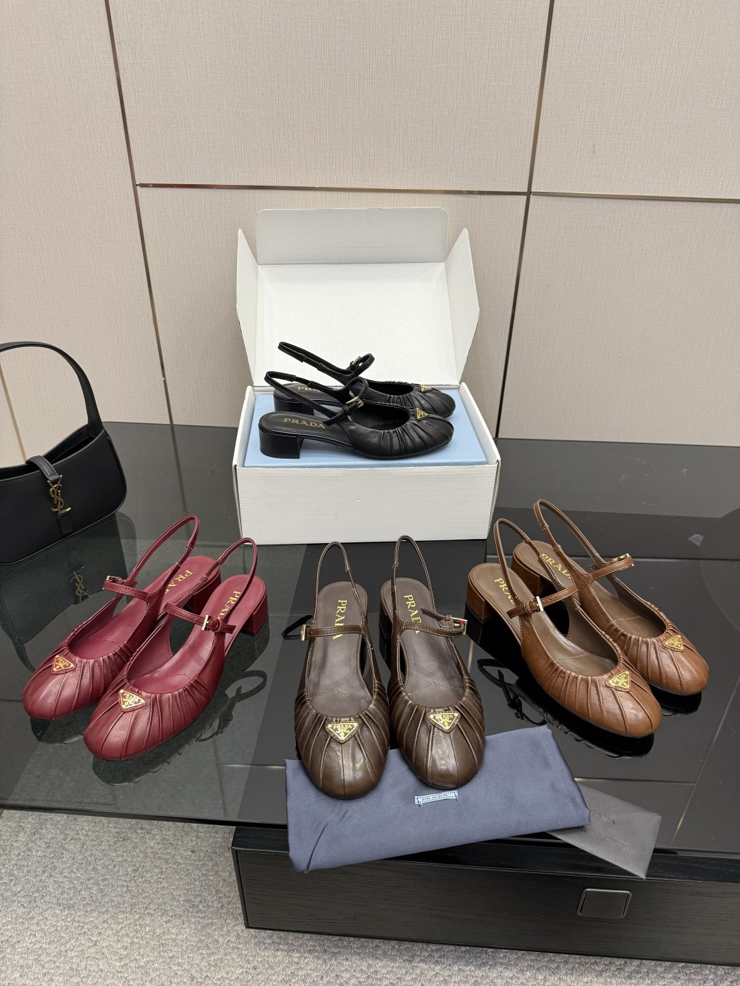 프라다 슬링백(여성)