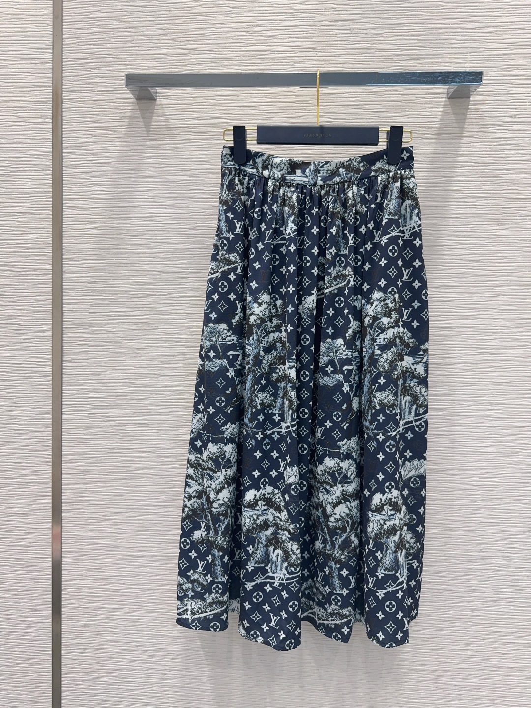루이비통 치마