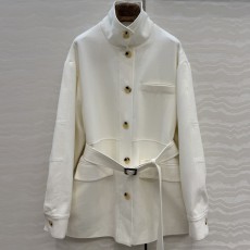 로로피아나 자켓