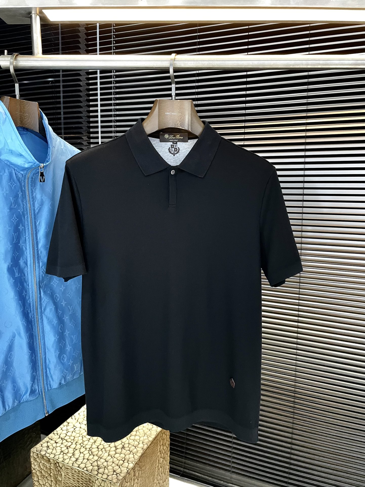 로로피아나 반팔티