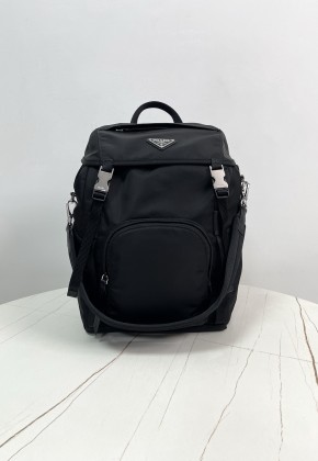 프라다 리나일론백팩
