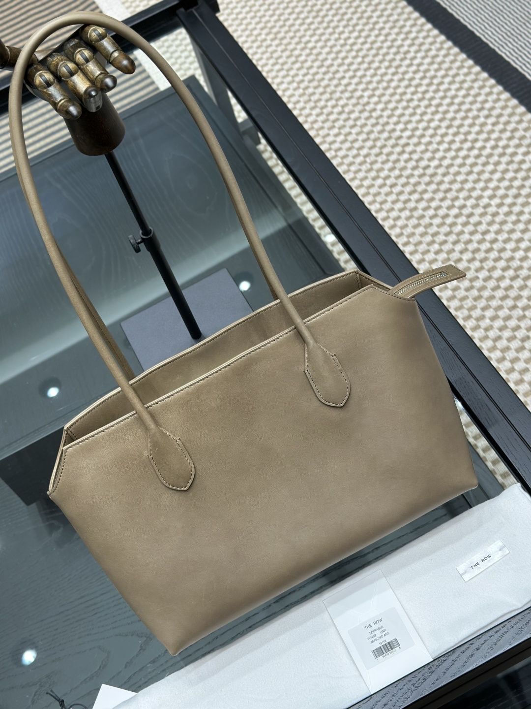 더로우 테라스백