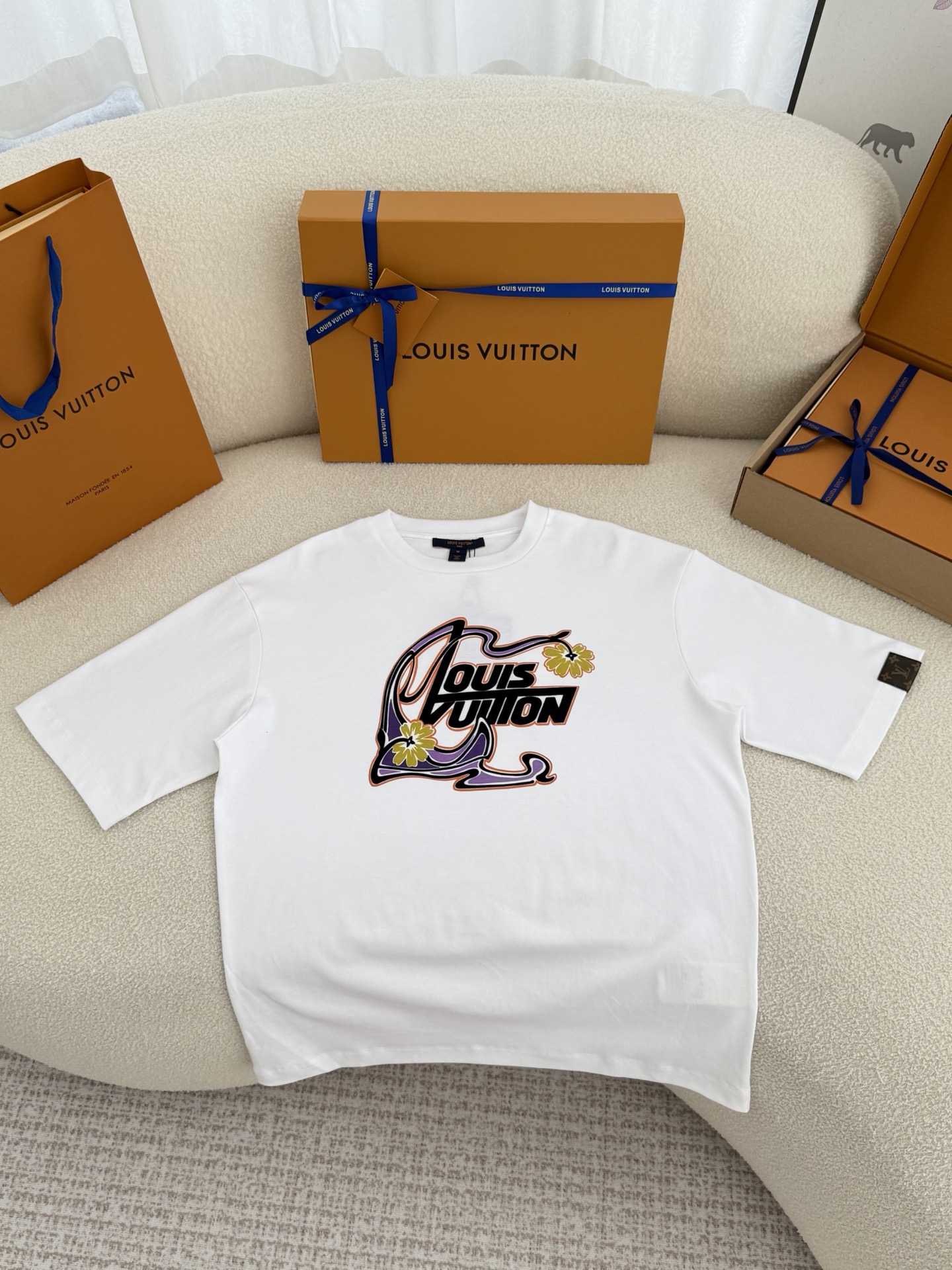 루이비통 반팔티(여성)