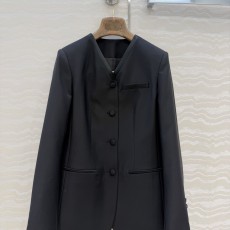 로로피아나 자켓