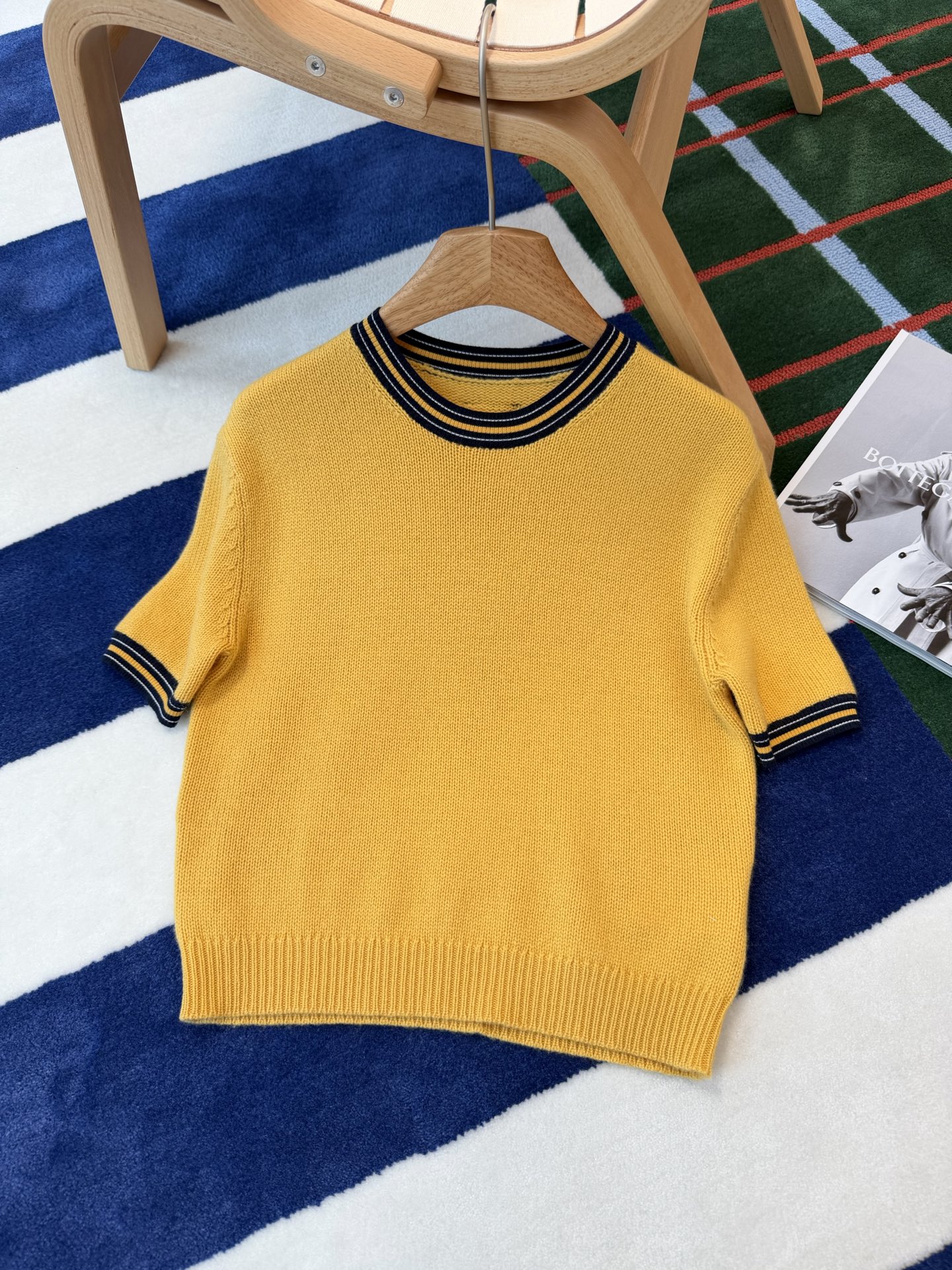 프라다 반팔니트